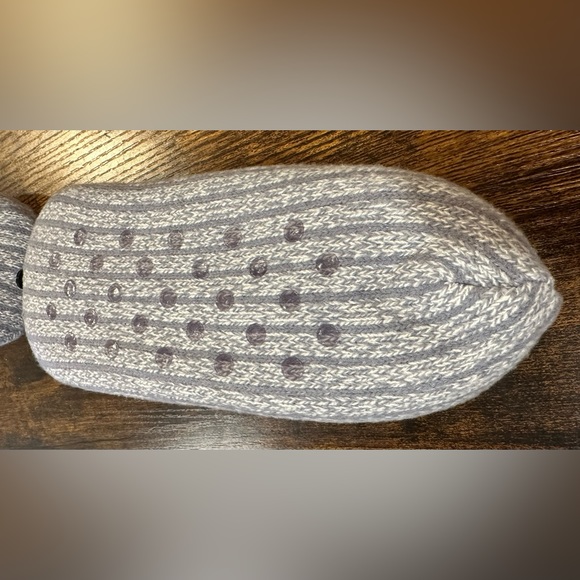 Northeast Outfitters Women’s Cozy Cabin Slippers NWT Shoe size 5-10 - Picture 2 of 4